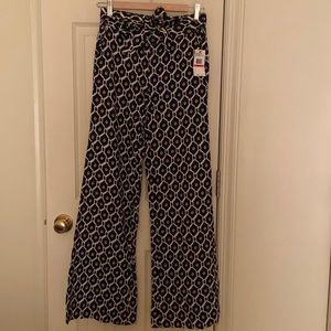 Jessica Simpson wide leg navy/white pants